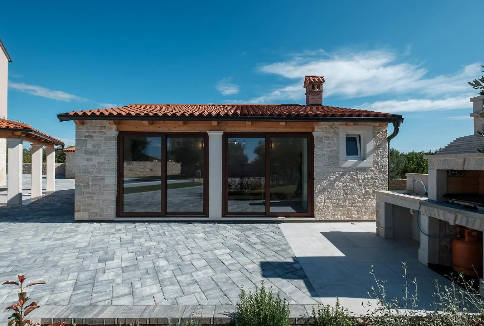 Villa Kata Gajana 0*,